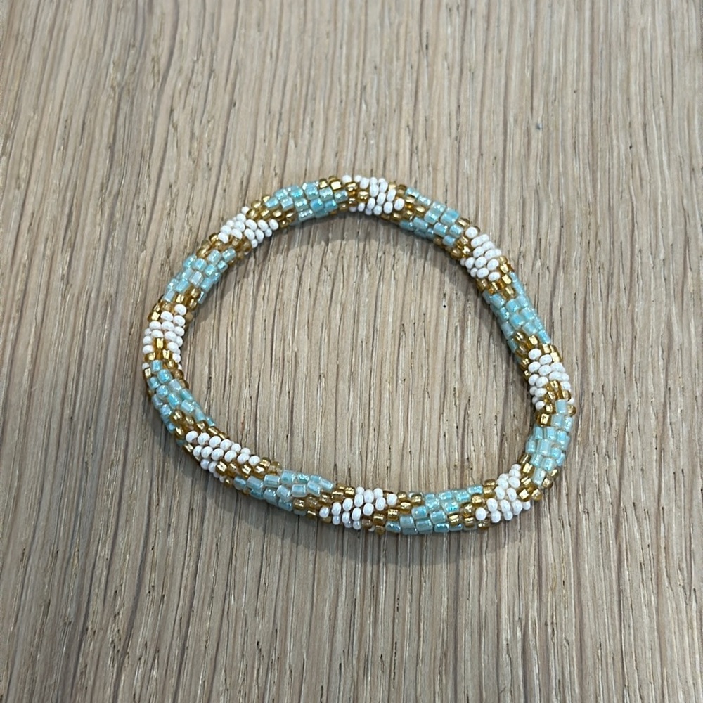 Elegant Beaded Bracelets - Gold and Cream - Picture 2 of 6